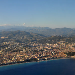 Nice est une ville proche de Monaco